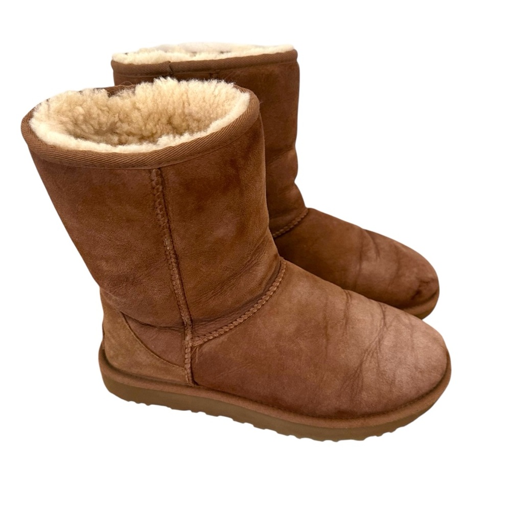 UGG Women's Classic Short II Tan Size 9 - Picture 2 of 7